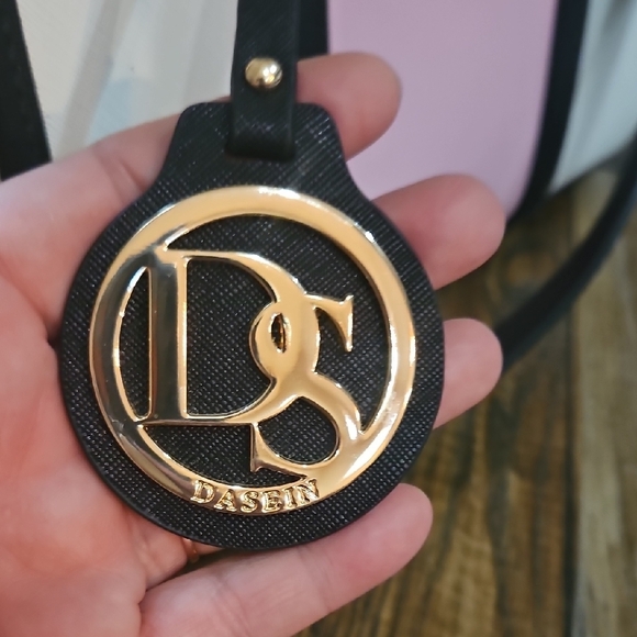 Elegant DS‎ Black, Pink, and White Large Handbag with Gold Accents.... - Picture 3 of 9